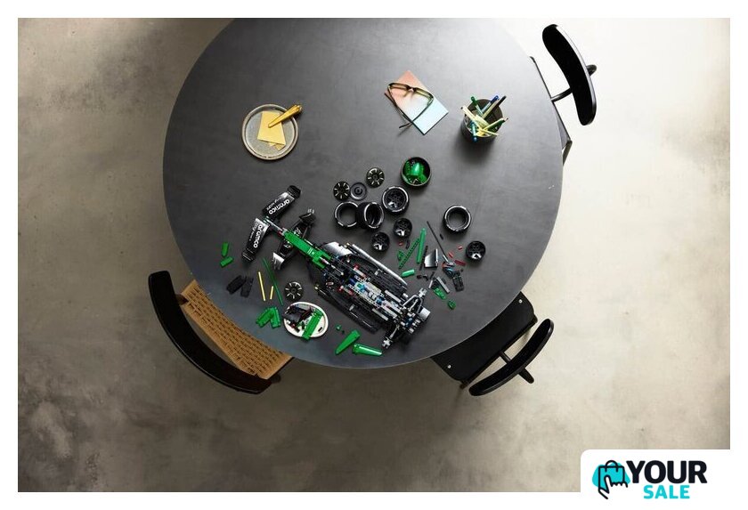 Конструктор LEGO Technic 42240 Aston Martin Aramco AMR25 F1 - Изображение №8 — Интернет-магазин Your Sale