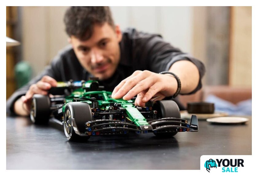 Конструктор LEGO Technic 42240 Aston Martin Aramco AMR25 F1 - Изображение №14 — Интернет-магазин Your Sale