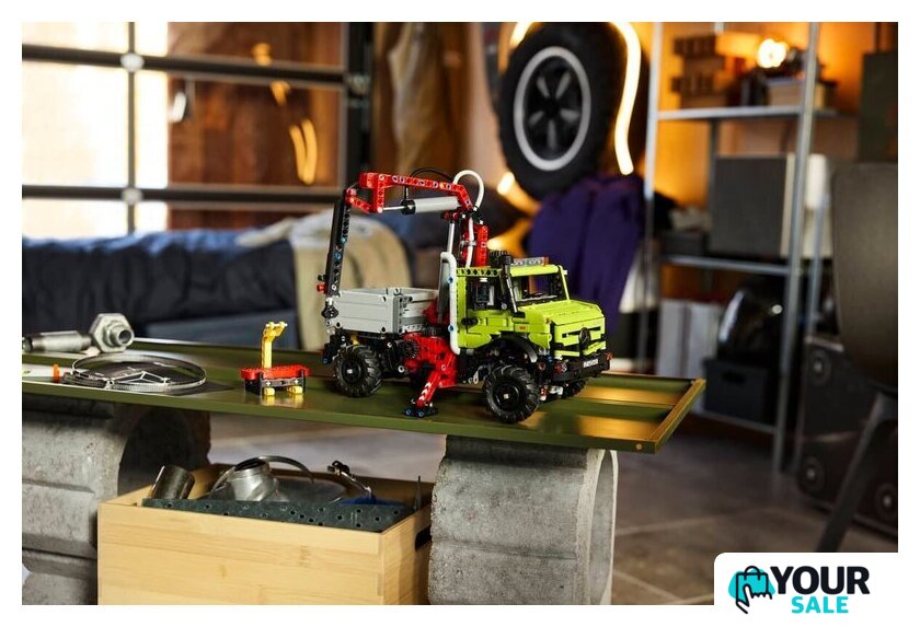 Конструктор LEGO 42242 Грузовик Mercedes-Benz Unimog U 5023 с краном - Изображение №13 — Интернет-магазин Your Sale