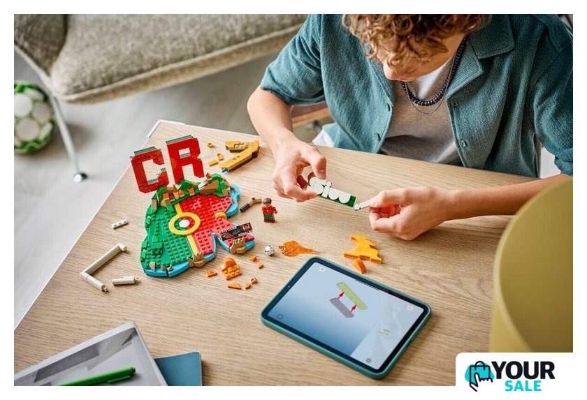 Конструктор LEGO Editions 43012 Криштиану Роналду – лучшие моменты футбольного матча - Изображение №6 — Интернет-магазин Your Sale