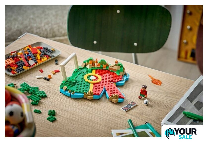 Конструктор LEGO Editions 43012 Криштиану Роналду – лучшие моменты футбольного матча - Изображение №7 — Интернет-магазин Your Sale