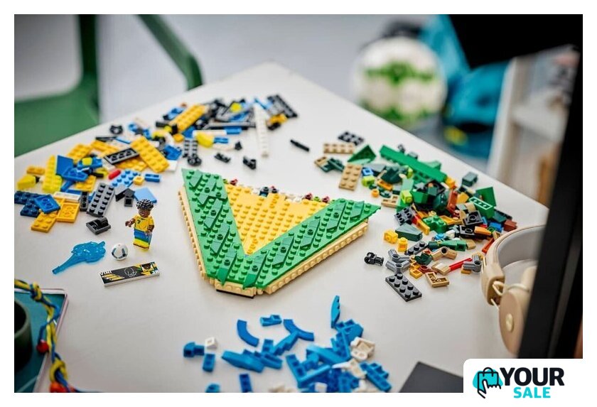 Конструктор LEGO Editions 43027 Винисиус Жуниор – лучшие моменты футбольного матча - Изображение №7 — Интернет-магазин Your Sale