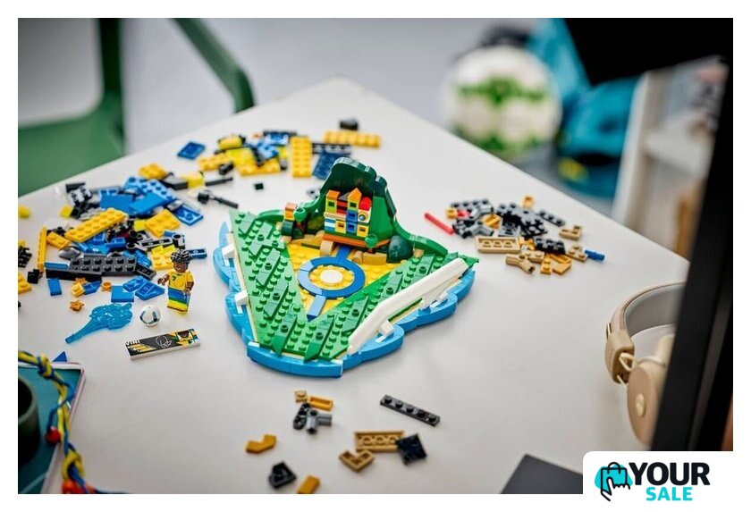 Конструктор LEGO Editions 43027 Винисиус Жуниор – лучшие моменты футбольного матча - Изображение №8 — Интернет-магазин Your Sale