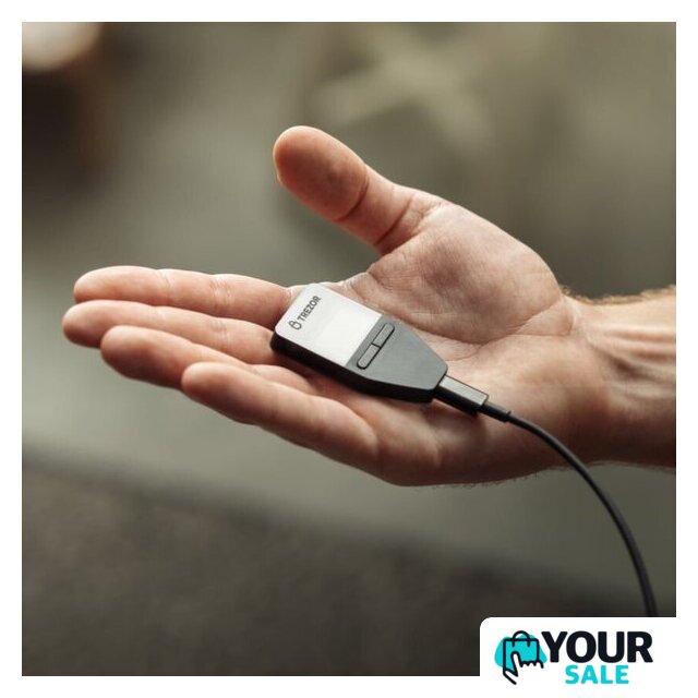 Аппаратный криптокошелек Trezor Safe 3 (черный) - Изображение №4 — Интернет-магазин Your Sale