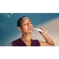 Электрическая зубная щетка Philips Sonicare DiamondClean 9000 HX9911/19 - Превью изображения №10 — Интернет-магазин Your Sale