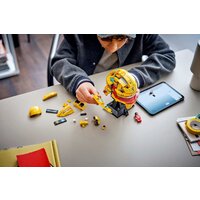 Конструктор LEGO Editions 43022 Шлем Льюиса Хэмилтона команды Scuderia Ferrari HP - Превью изображения №11 — Интернет-магазин Your Sale