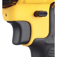 Дрель-шуруповерт DeWalt DCD771D2 (с 2-мя АКБ 2 Ah) - Превью изображения №9 — Интернет-магазин Your Sale