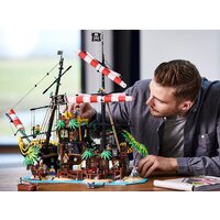 LEGO Ideas 21322 Пираты Залива Барракуды Image #25