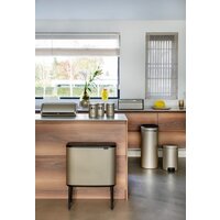 Brabantia Touch Bin New 30 л (шампань) Image #4