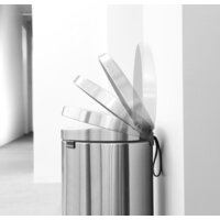 Brabantia FlatBack+ 30 л (стальной матовый с защитой от отпечатков) Image #6