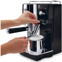 Рожковая кофеварка DeLonghi EC 820.B - Превью изображения №3 — Интернет-магазин Your Sale