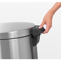 Brabantia Pedal Bin Recycle Silent 2 x 20 л (стальной матовый) Image #4