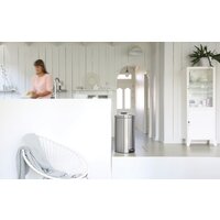 Brabantia Pedal Bin Recycle Silent 2 x 20 л (стальной матовый) Image #12