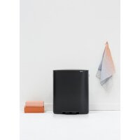 Brabantia Bo Pedal Bin 2 x 30 л (черный матовый) Image #12