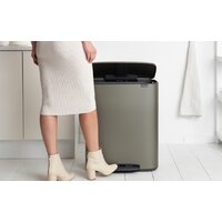 Brabantia Bo Pedal Bin 2 x 30 л (платиновый) Image #10