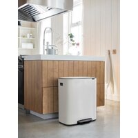Brabantia Bo Pedal Bin 2 x 30 л (белый) Image #17