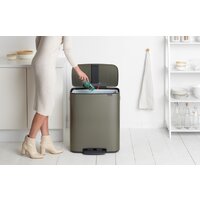 Brabantia Bo Pedal Bin 60 л (платиновый) Image #9