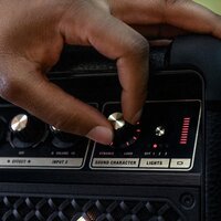 Патибокс Marshall Bromley 750 (черный/латунь) - Превью изображения №14 — Интернет-магазин Your Sale