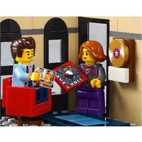 LEGO Creator 10260 Ресторанчик в центре Image #15