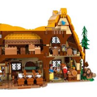 LEGO Disney 43242 Домик Белоснежки и семи гномов Image #5