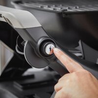 Портативный газовый гриль Weber Q 1200N 1501085 - Превью изображения №6 — Интернет-магазин Your Sale