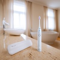 Электрическая зубная щетка TrueLife SonicBrush Clean70 UV (белый) - Превью изображения №13 — Интернет-магазин Your Sale