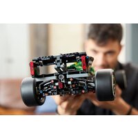 Конструктор LEGO Technic 42240 Aston Martin Aramco AMR25 F1 - Превью изображения №11 — Интернет-магазин Your Sale