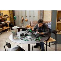 Конструктор LEGO Technic 42240 Aston Martin Aramco AMR25 F1 - Превью изображения №9 — Интернет-магазин Your Sale