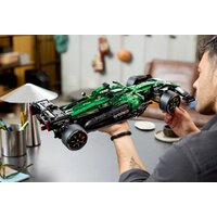 Конструктор LEGO Technic 42240 Aston Martin Aramco AMR25 F1 - Превью изображения №18 — Интернет-магазин Your Sale