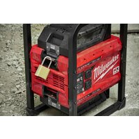 Портативная зарядная станция Milwaukee MX FUEL MXF PS-0 4933493922 (без АКБ) - Превью изображения №17 — Интернет-магазин Your Sale