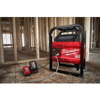 Портативная зарядная станция Milwaukee MX FUEL MXF PS-0 4933493922 (без АКБ) - Превью изображения №7 — Интернет-магазин Your Sale