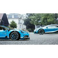 LEGO Technic 42083 Bugatti Chiron Image #19
