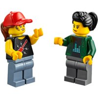 LEGO City 60258 Тюнинг-мастерская Image #15