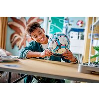 LEGO Editions 43019 Футбольный мяч Image #6