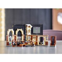 LEGO Harry Potter 76397 Учеба в Хогвартсе: Урок защиты Image #11