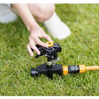 Распылитель Fiskars Импульсный на колесиках 1023656 - Превью изображения №4 — Интернет-магазин Your Sale