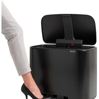 Brabantia Bo Pedal Bin 36 л (черный матовый) Image #7