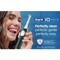 Электрическая зубная щетка Oral-B iO2 Electric Toothbrush with Travel Case (Night Black) - Превью изображения №2 — Интернет-магазин Your Sale