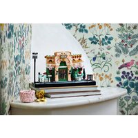 LEGO Icons Французское кафе 10362 Image #10