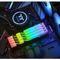 Thermaltake ToughRam RGB 2x8GB DDR4 PC4-35200 R009D408GX2-4400C19A Image #3