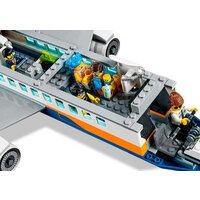 LEGO City 60262 Пассажирский самолёт Image #6