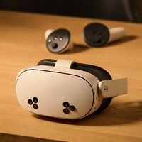 Автономная VR-гарнитура Meta Quest 3S 128GB - Превью изображения №4 — Интернет-магазин Your Sale