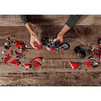 LEGO Technic 42107 Ducati Panigale V4 R Image #9