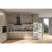 Холодильник Whirlpool WHC18 T132 - Превью изображения №8 — Интернет-магазин Your Sale