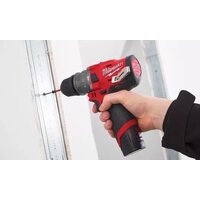 Ударная дрель-шуруповерт Milwaukee M12 FPDX-202X 4933464136 (с 2-мя АКБ, кейс) - Превью изображения №5 — Интернет-магазин Your Sale
