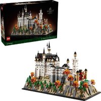 LEGO Architecture 21063 Neuschwanstein Castle Image #3