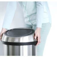 Brabantia Touch Bin 60 л (стальной с защитой от отпечатков) Image #7