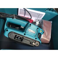 Ленточная шлифмашина Makita 9910K - Превью изображения №2 — Интернет-магазин Your Sale