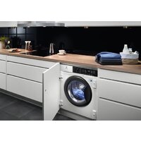 Electrolux SteamCare 700 EW7N7F348SIP Image #5