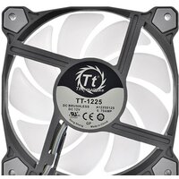 Набор вентиляторов Thermaltake Pure Plus 12 RGB TT Premium Edition CL-F063-PL12SW-A - Превью изображения №4 — Интернет-магазин Your Sale